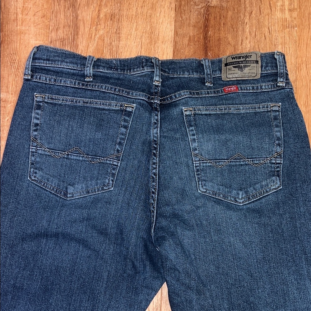Wrangler Men's Classic Denim Jeans